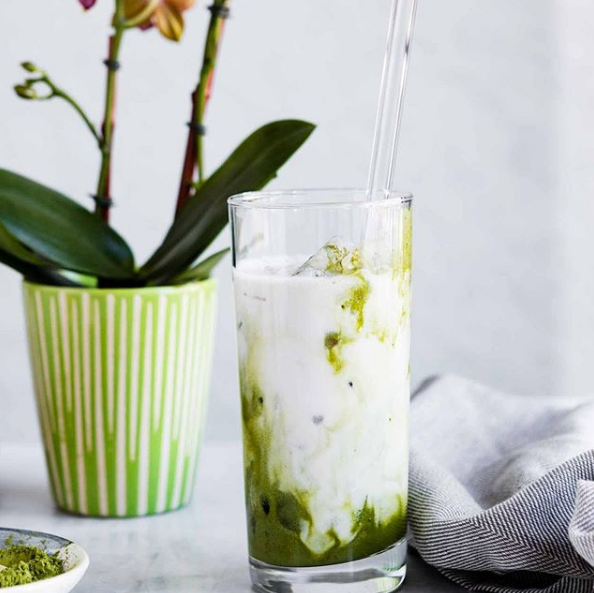 THE BEST PLANT-BASED MATCHA LATTE RECIPE